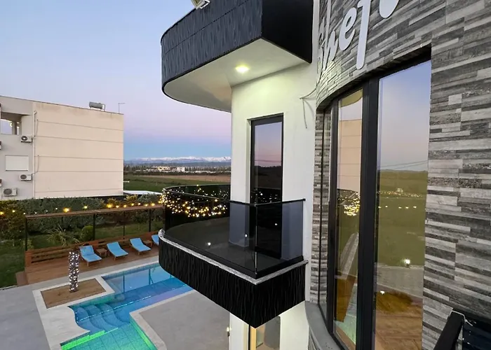 Shefit Rrushkull (Durres)